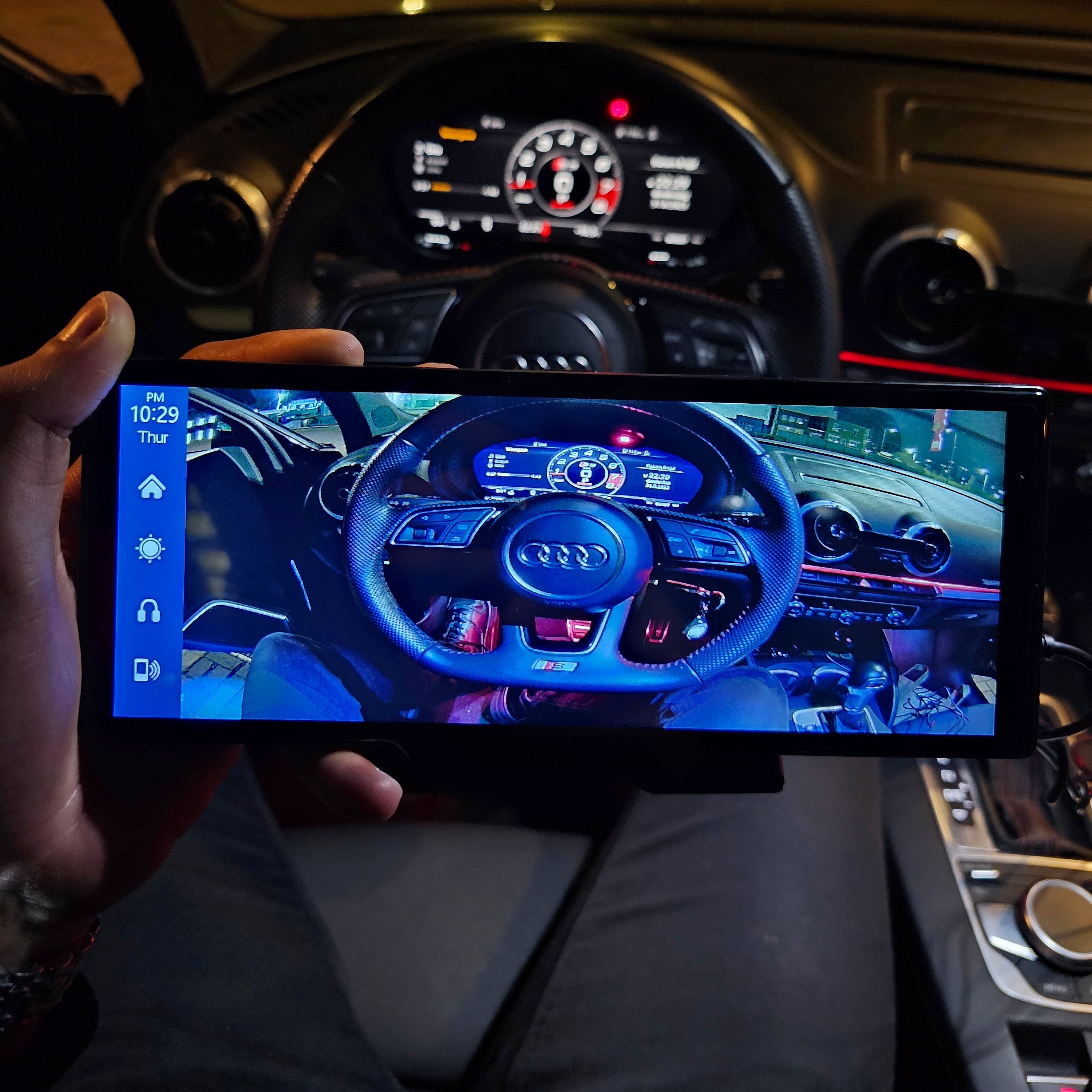 CarPlay + Android Auto Screen